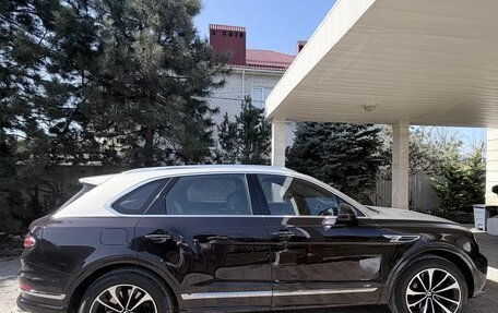 Bentley Bentayga I, 2022 год, 27 000 000 рублей, 2 фотография