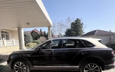 Bentley Bentayga I, 2022 год, 27 000 000 рублей, 4 фотография