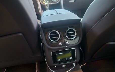 Bentley Bentayga I, 2022 год, 27 000 000 рублей, 8 фотография