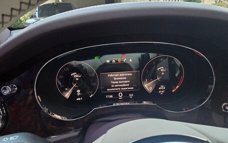 Bentley Bentayga I, 2022 год, 27 000 000 рублей, 11 фотография