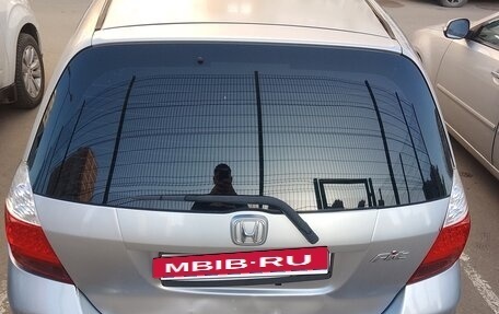 Honda Fit III, 2005 год, 380 000 рублей, 4 фотография