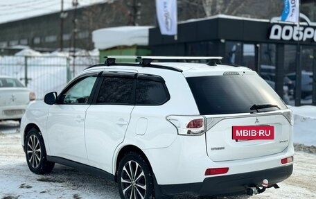Mitsubishi Outlander III рестайлинг 3, 2013 год, 1 549 000 рублей, 7 фотография