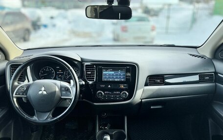 Mitsubishi Outlander III рестайлинг 3, 2013 год, 1 549 000 рублей, 14 фотография