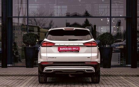 Geely Atlas, 2023 год, 1 795 000 рублей, 5 фотография