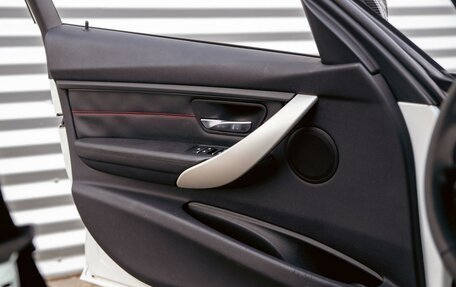 BMW 3 серия, 2017 год, 1 795 000 рублей, 16 фотография