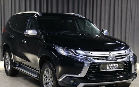 Mitsubishi Pajero Sport III рестайлинг, 2018 год, 2 749 000 рублей, 3 фотография