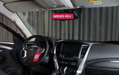 Mitsubishi Pajero Sport III рестайлинг, 2018 год, 2 749 000 рублей, 5 фотография