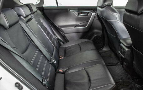 Toyota RAV4, 2020 год, 3 690 000 рублей, 9 фотография