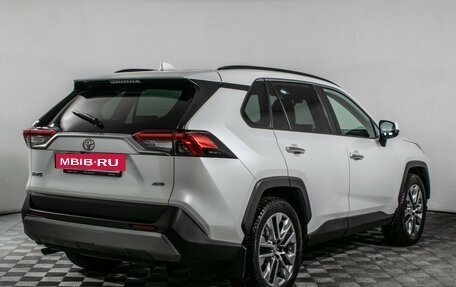 Toyota RAV4, 2020 год, 3 690 000 рублей, 5 фотография