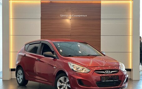 Hyundai Solaris II рестайлинг, 2012 год, 725 000 рублей, 3 фотография