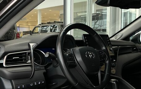 Toyota Camry, 2021 год, 2 949 000 рублей, 17 фотография