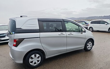 Honda Freed I, 2012 год, 865 000 рублей, 11 фотография