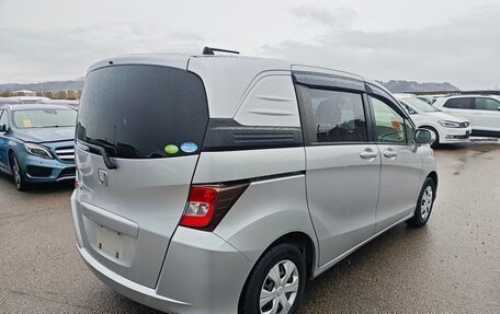 Honda Freed I, 2012 год, 865 000 рублей, 10 фотография