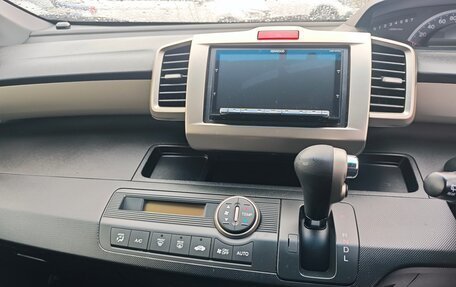 Honda Freed I, 2012 год, 865 000 рублей, 25 фотография