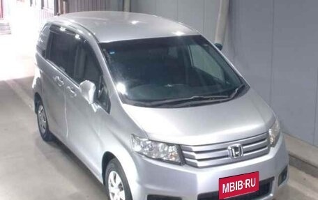 Honda Freed I, 2012 год, 865 000 рублей, 39 фотография