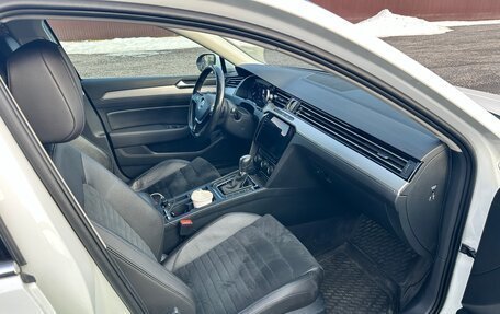 Volkswagen Passat B8 рестайлинг, 2017 год, 1 500 000 рублей, 15 фотография