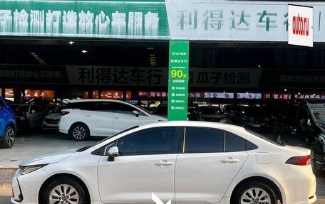 Toyota Corolla, 2022 год, 1 690 000 рублей, 3 фотография