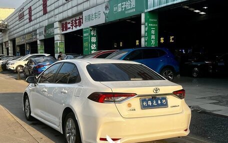 Toyota Corolla, 2022 год, 1 690 000 рублей, 5 фотография