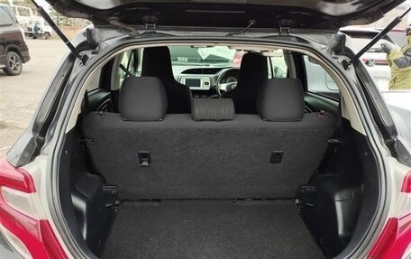 Toyota Vitz, 2014 год, 700 000 рублей, 16 фотография