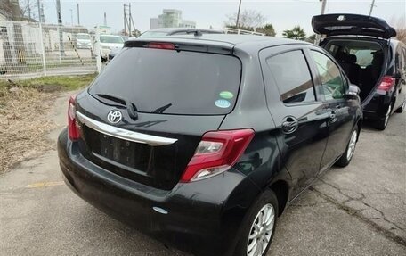 Toyota Vitz, 2014 год, 700 000 рублей, 21 фотография