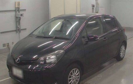 Toyota Vitz, 2014 год, 700 000 рублей, 30 фотография
