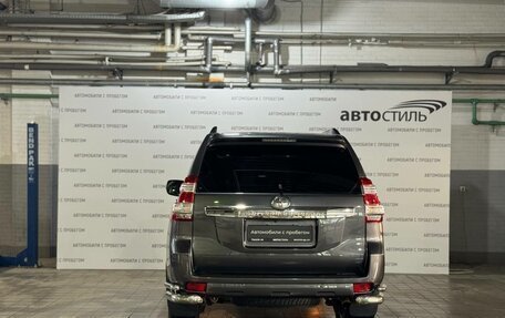 Toyota Land Cruiser Prado 150 рестайлинг 2, 2015 год, 3 649 000 рублей, 6 фотография