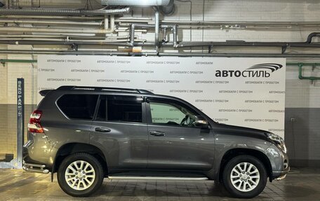 Toyota Land Cruiser Prado 150 рестайлинг 2, 2015 год, 3 649 000 рублей, 4 фотография