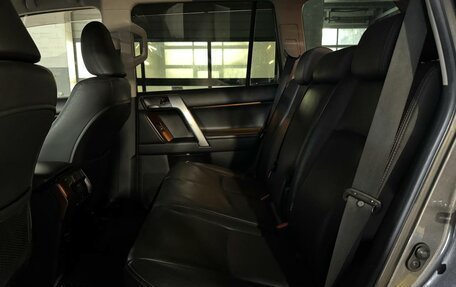 Toyota Land Cruiser Prado 150 рестайлинг 2, 2015 год, 3 649 000 рублей, 17 фотография