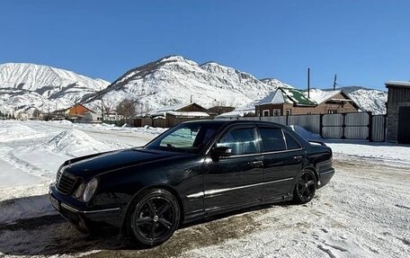 Mercedes-Benz E-Класс, 1999 год, 600 000 рублей, 1 фотография