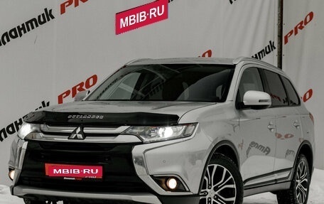 Mitsubishi Outlander III рестайлинг 3, 2017 год, 1 780 000 рублей, 1 фотография