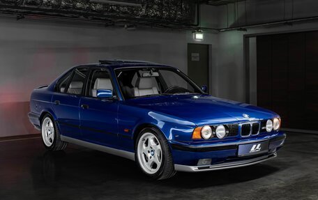 BMW M5, 1992 год, 19 000 000 рублей, 1 фотография