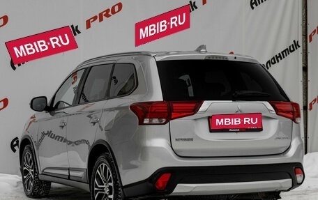 Mitsubishi Outlander III рестайлинг 3, 2017 год, 1 780 000 рублей, 4 фотография