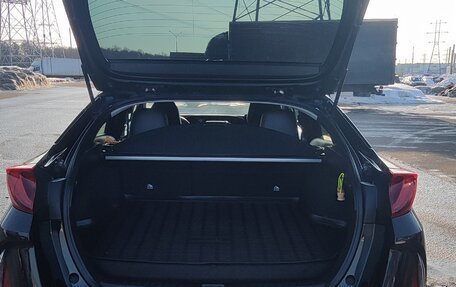 Toyota Prius IV XW50, 2021 год, 2 900 000 рублей, 10 фотография