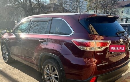 Toyota Highlander III, 2014 год, 2 650 000 рублей, 4 фотография