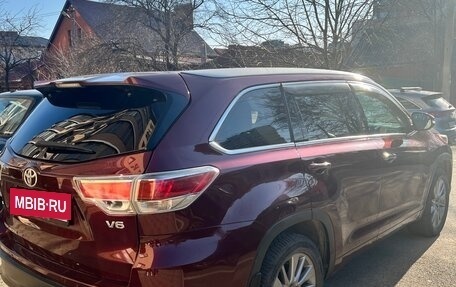 Toyota Highlander III, 2014 год, 2 650 000 рублей, 5 фотография