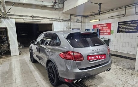 Porsche Cayenne III, 2011 год, 2 140 000 рублей, 4 фотография