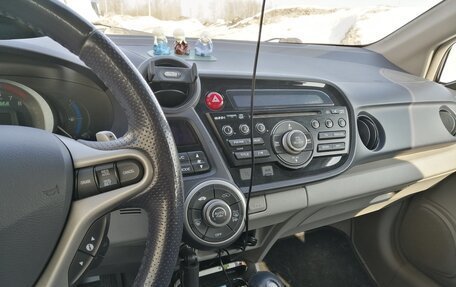 Honda Insight II рестайлинг, 2009 год, 500 000 рублей, 10 фотография