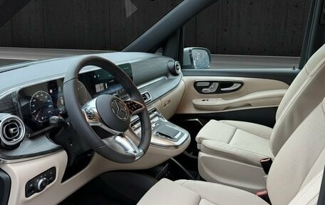 Mercedes-Benz V-Класс, 2025 год, 14 490 000 рублей, 3 фотография