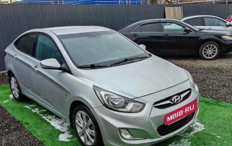 Hyundai Solaris II рестайлинг, 2011 год, 750 000 рублей, 6 фотография