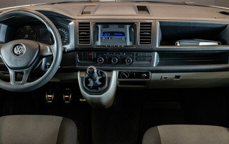 Volkswagen Transporter T6 рестайлинг, 2018 год, 2 629 000 рублей, 5 фотография