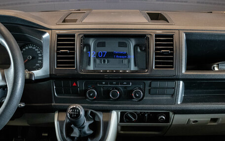 Volkswagen Transporter T6 рестайлинг, 2018 год, 2 629 000 рублей, 7 фотография