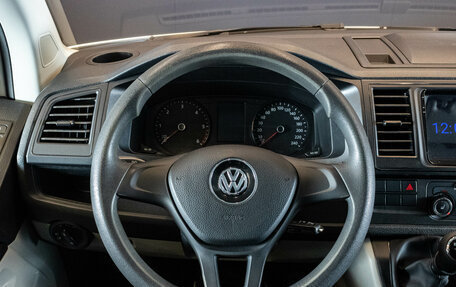 Volkswagen Transporter T6 рестайлинг, 2018 год, 2 629 000 рублей, 6 фотография