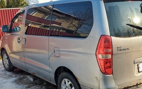 Hyundai Grand Starex Grand Starex I рестайлинг 2, 2011 год, 1 050 000 рублей, 8 фотография