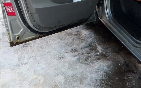 Hyundai Grand Starex Grand Starex I рестайлинг 2, 2011 год, 1 050 000 рублей, 11 фотография