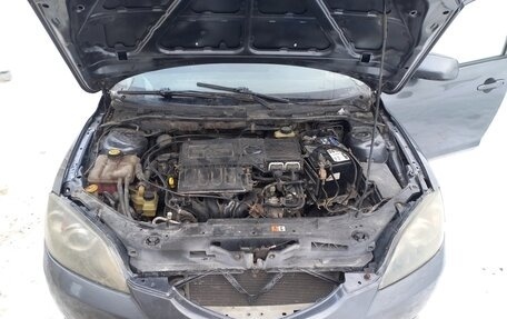 Mazda 3, 2004 год, 290 000 рублей, 2 фотография