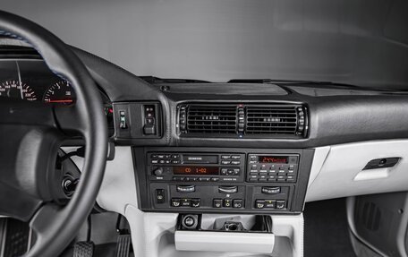 BMW M5, 1992 год, 19 000 000 рублей, 8 фотография