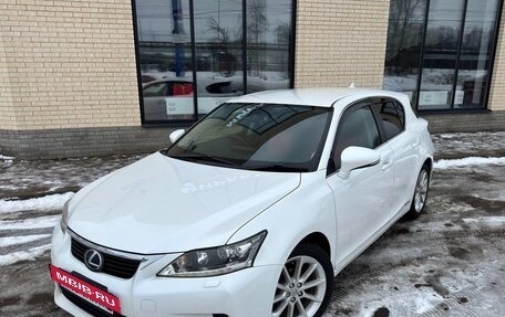 Lexus CT I рестайлинг, 2011 год, 1 270 000 рублей, 11 фотография