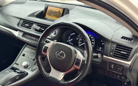 Lexus CT I рестайлинг, 2011 год, 1 270 000 рублей, 13 фотография