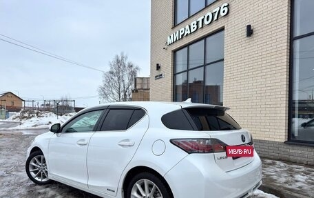 Lexus CT I рестайлинг, 2011 год, 1 270 000 рублей, 9 фотография
