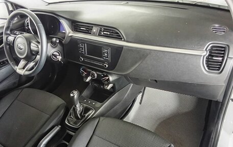 KIA Rio IV, 2021 год, 1 390 000 рублей, 11 фотография